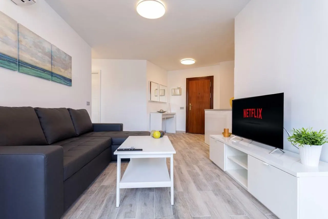 Apartamento Frente Al Mar Avenida Alay Benalmadena Spain