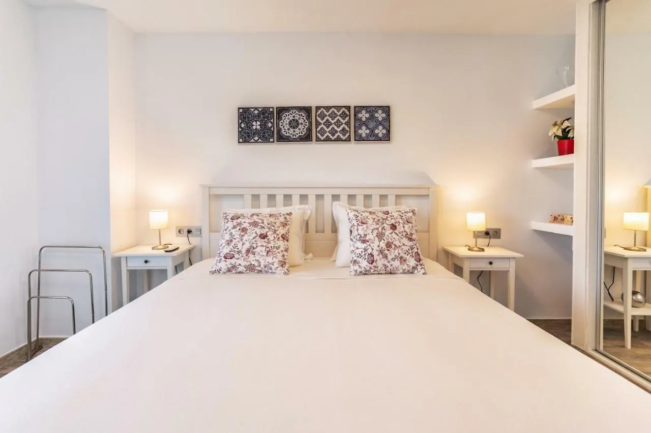 Apartamento Frente Al Mar Avenida Alay Benalmadena 0*,  Spain